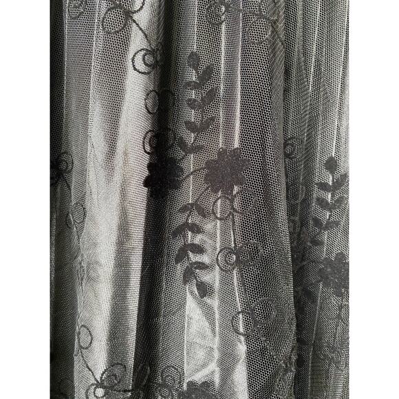 Jon & Anna Velvet Floral Flocking Mesh Skirt Women L Black Witchy Whimsigoth NWT - Picture 3 of 8